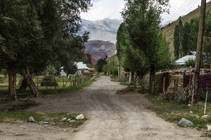 Треккинг к Пику Ленина и базовому лагерю