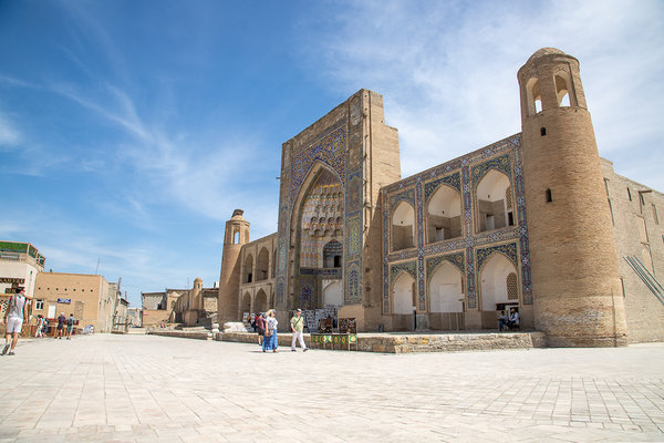 Visit 2 countries in one journey