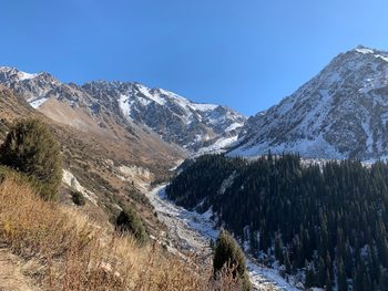What places to visit in Kyrgyzstan in autumn