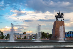 Центральная площадь города Бишкек