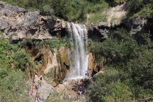 Водопад в Арсланбобе