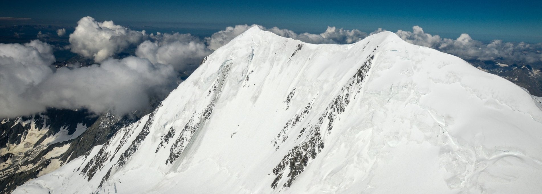 Climbing Belukha 4506 m - Adventures in Altai Mountains