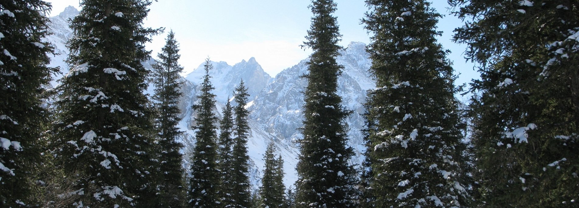 Winter roads of Kyrgyzstan - Self-drive along the snow-covered Tien-Shan Mountains