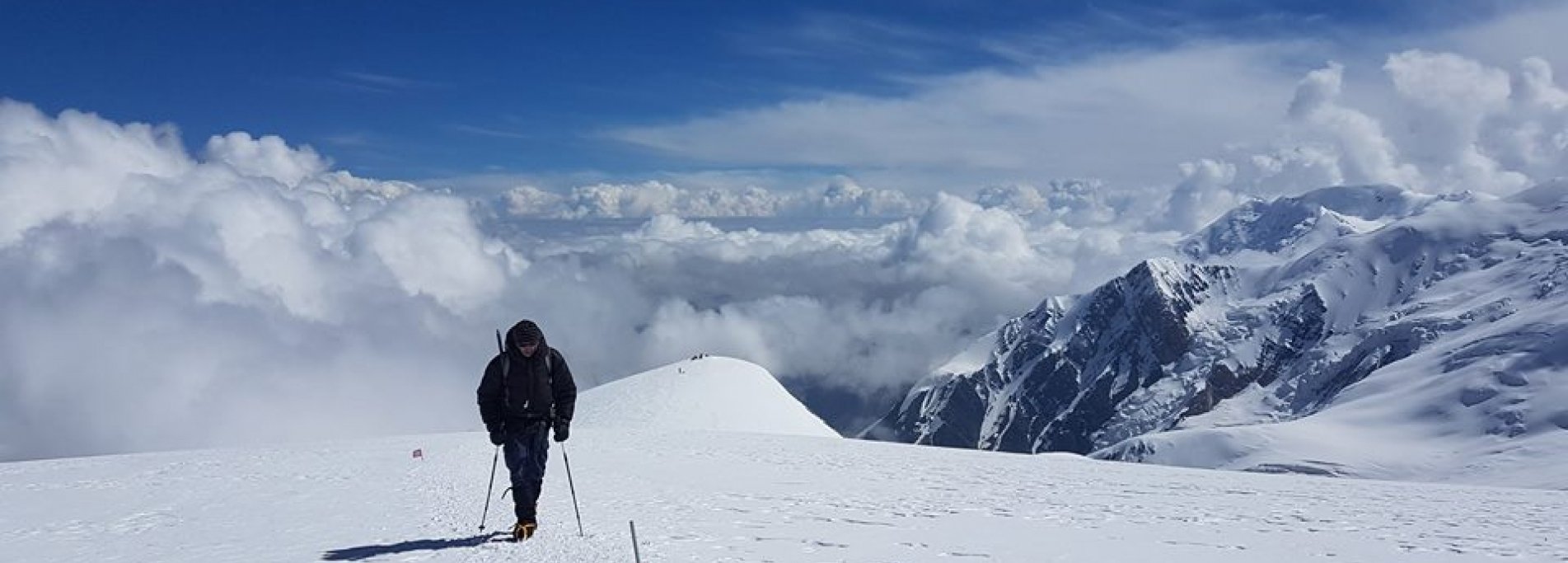 Razdelnaya summit 6148 m - Ascent to Razdelnaya 2021