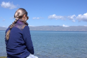 Любуясь озером Сон-Куль / Admiring Son-Kul Lake
