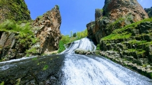 Водопад Джермук / Jermuk Waterfall