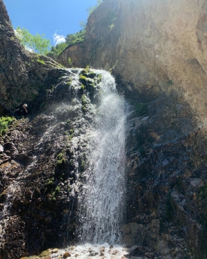 Водопад в ущ Иссык-Ата / Waterfall in Issyk-Ata valley