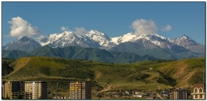 Вид на горы из Бишкека / View on mountains from Bishkek