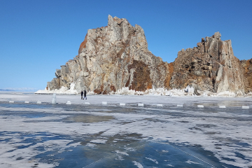 Замерзшее озеро Байкал / Frozen Baikal lake