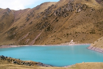 Кёль-Тор высокогорное озеро