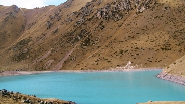 Кёль-Тор высокогорное озеро