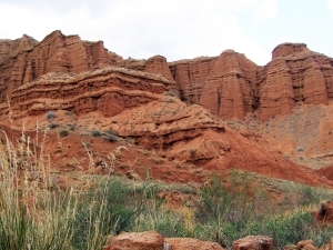Красные стены в каньоне Коморчека