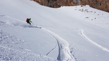 Катание на лыжах в Киргизии / Skiing in Kyrgyzstan