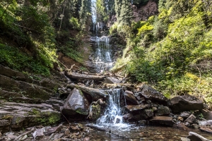 Водопад в Джети-Огуз / Djeti Oguz waterfall